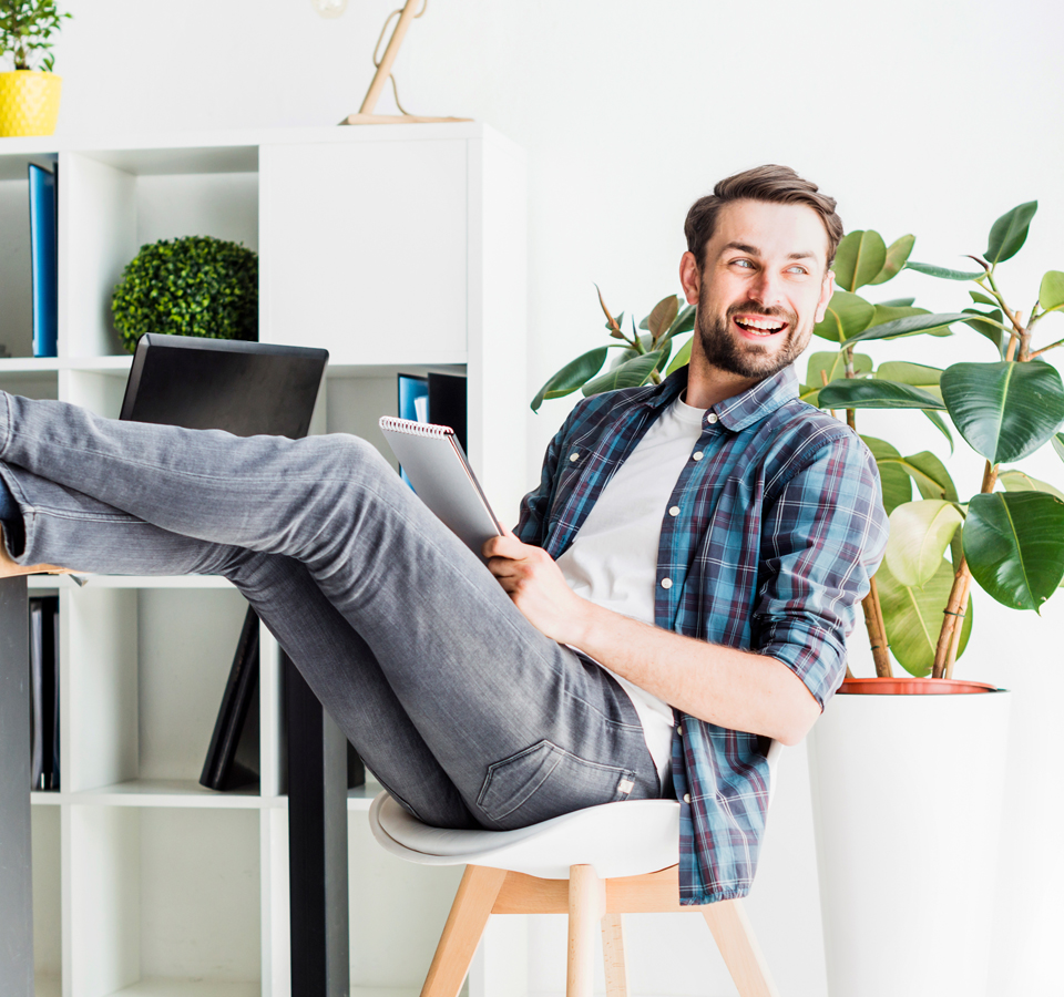 web designer and mobile app development at royal man technologies